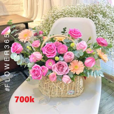 Giỏ Mây Tone Hồng Sang Trọng Ngọt Ngào